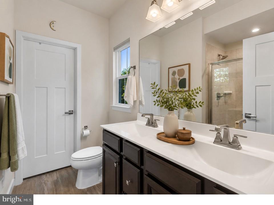 ELKRIDGE CROSSING - Residential