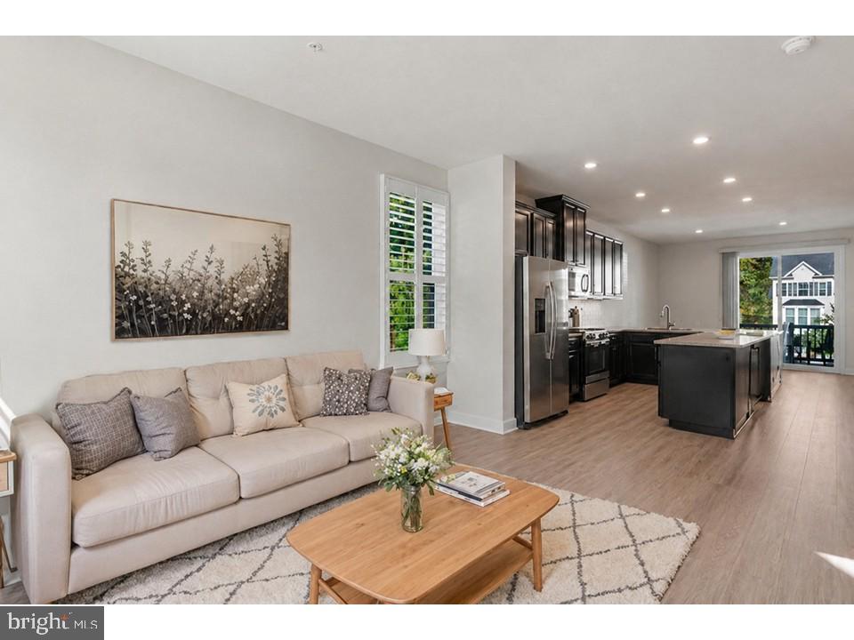 ELKRIDGE CROSSING - Residential