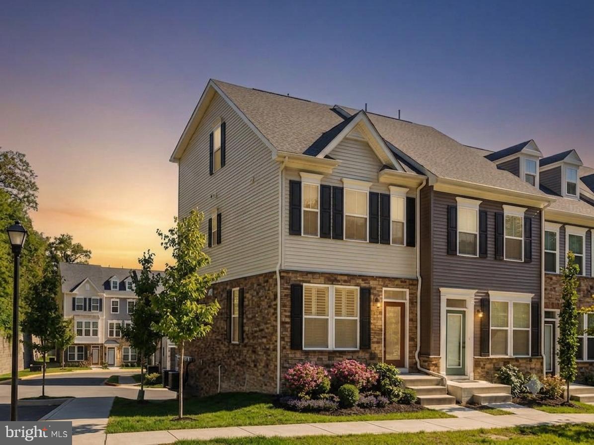ELKRIDGE CROSSING - Residential