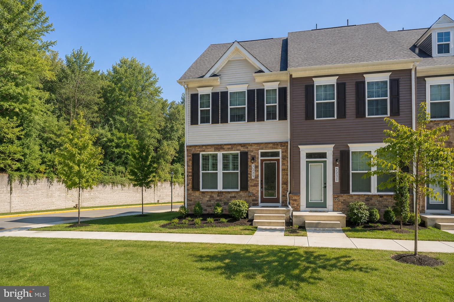 ELKRIDGE CROSSING - Residential