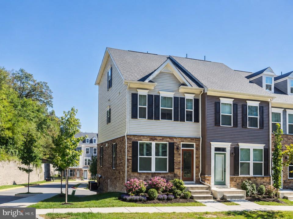 ELKRIDGE CROSSING - Residential