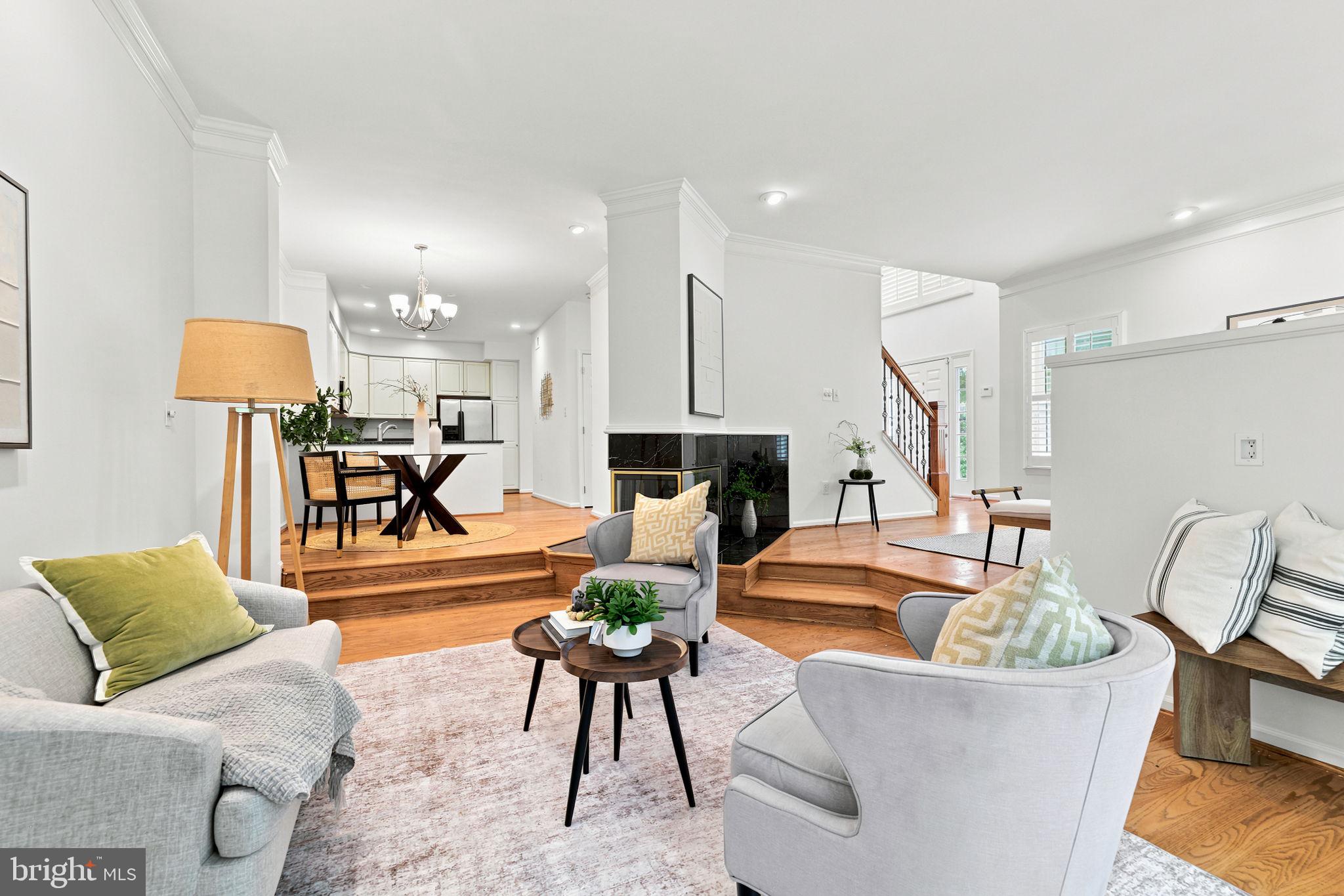 HEATHER KNOLL - Residential
