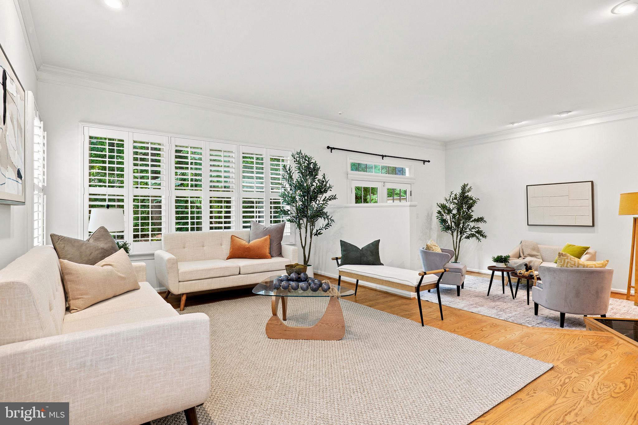 HEATHER KNOLL - Residential