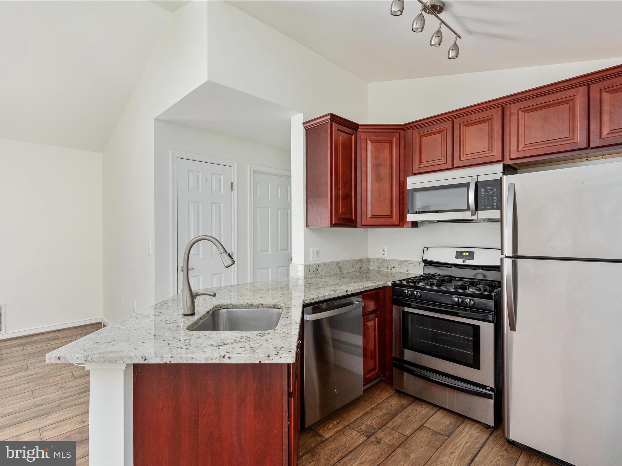 LEESBURG GATEWAY - Residential