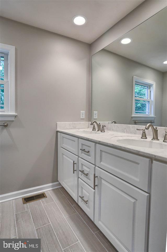 PARK HILLS - Residential