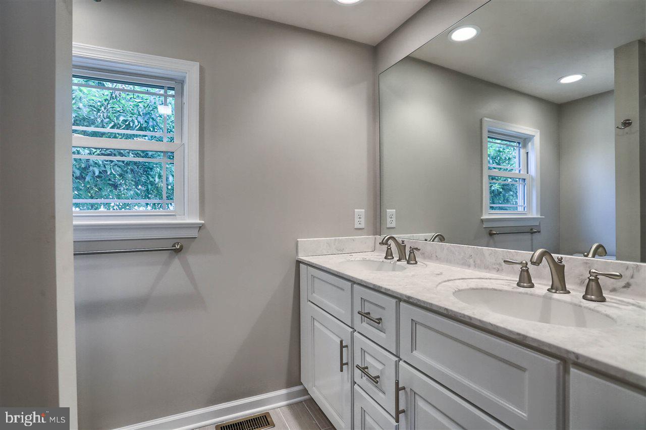 PARK HILLS - Residential