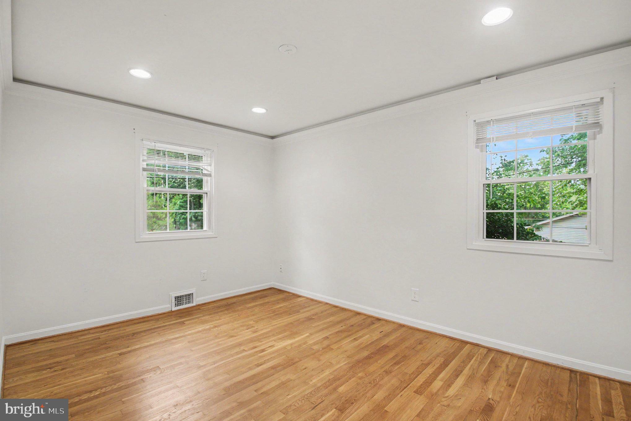 KEENE MILL MANOR - Residential