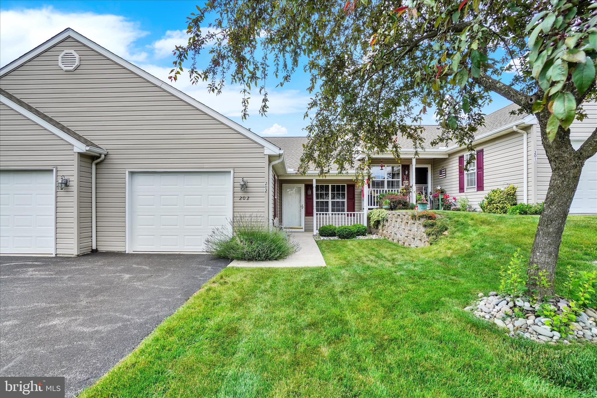 EQUINE MEADOWS - Residential