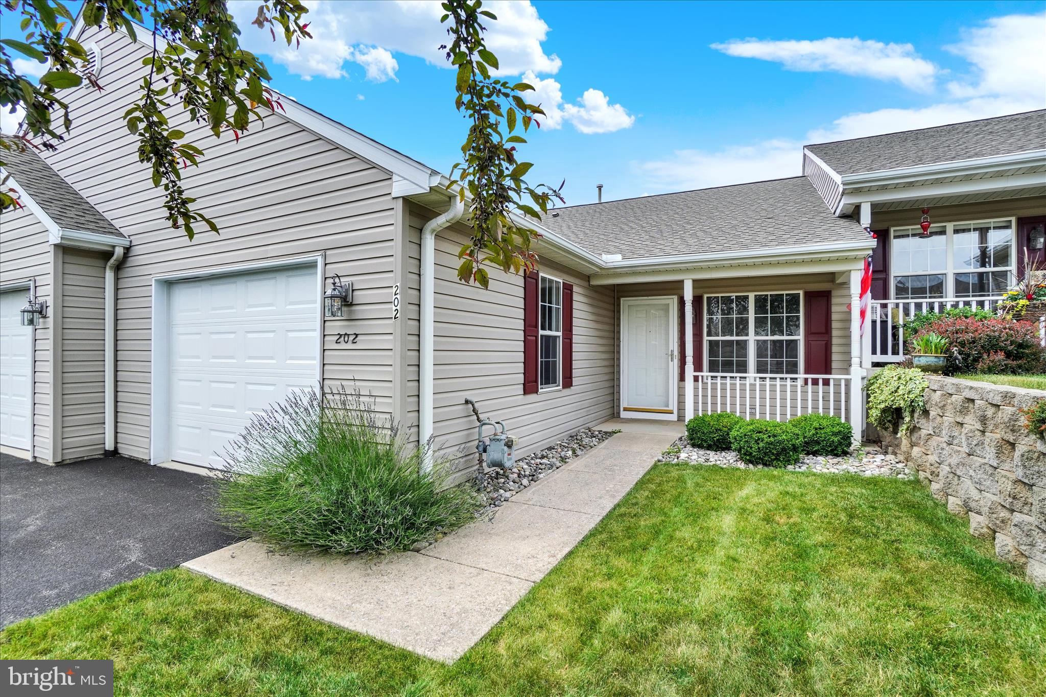 EQUINE MEADOWS - Residential