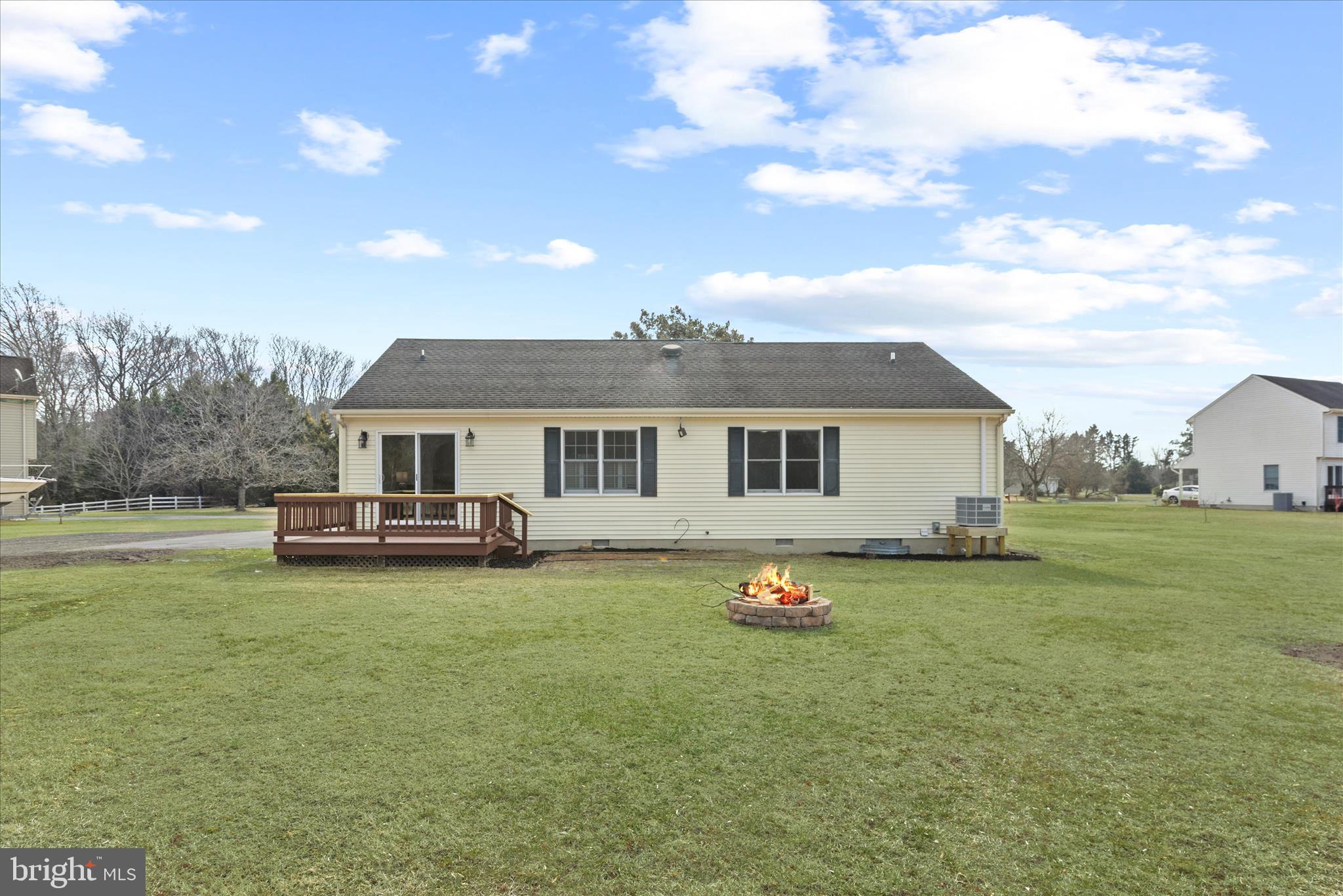 STRAW RIDGE - Residential