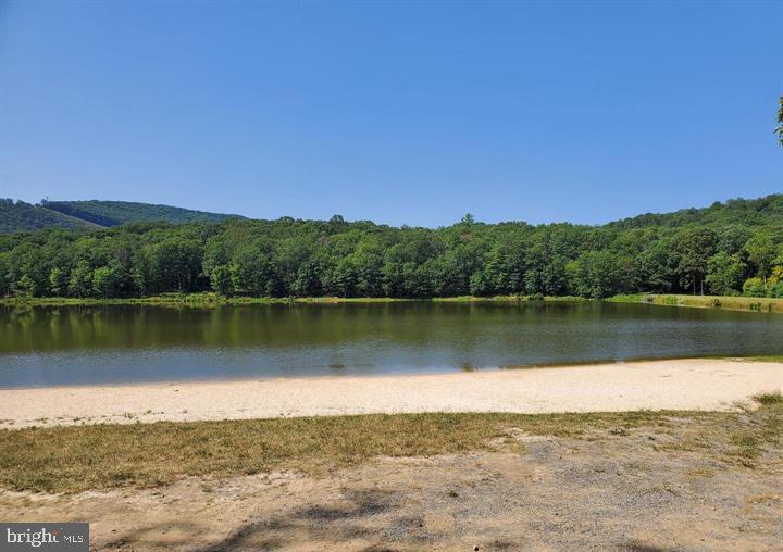 LAKE FERNDALE - Land