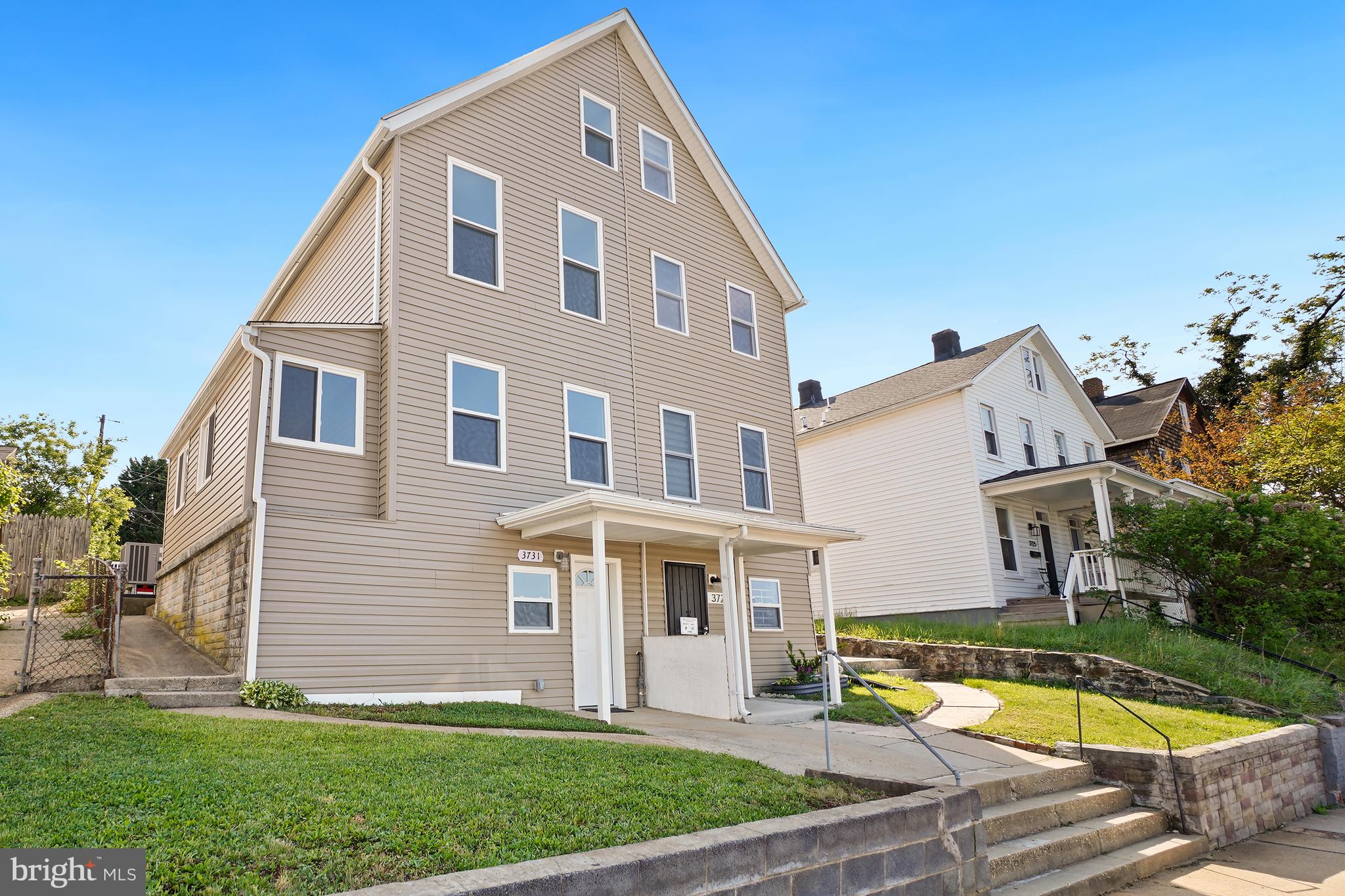 HAMPDEN HISTORIC DISTRICT - Residential
