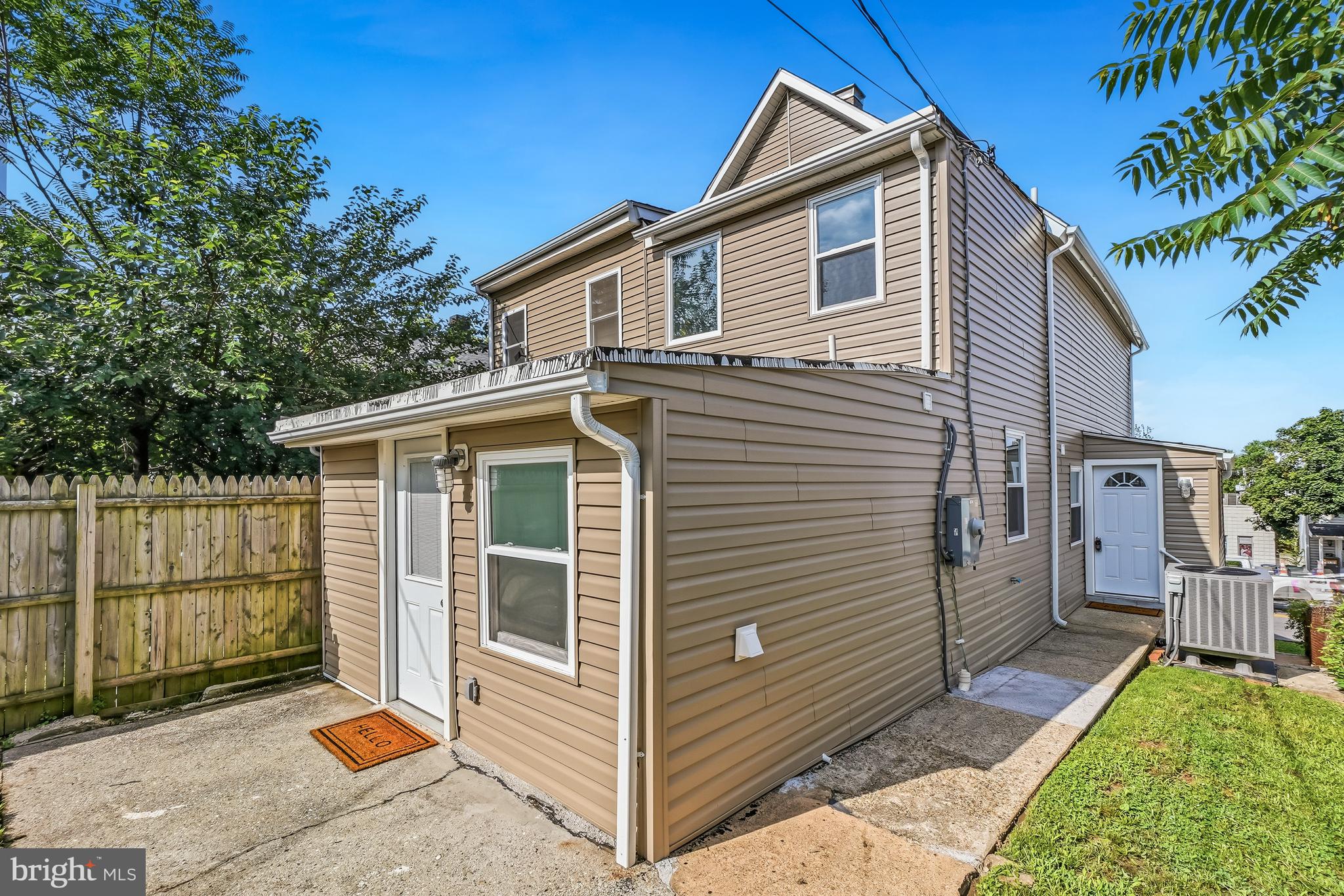 HAMPDEN HISTORIC DISTRICT - Residential