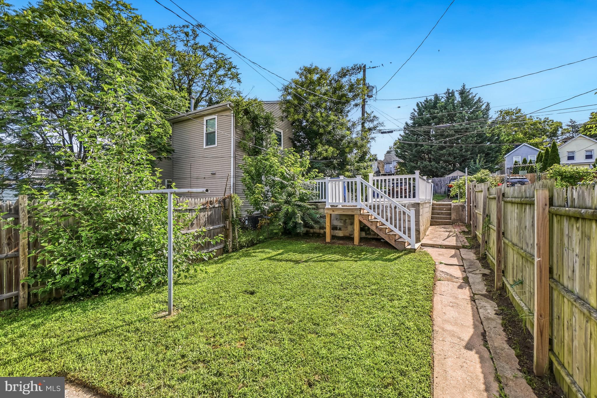 HAMPDEN HISTORIC DISTRICT - Residential