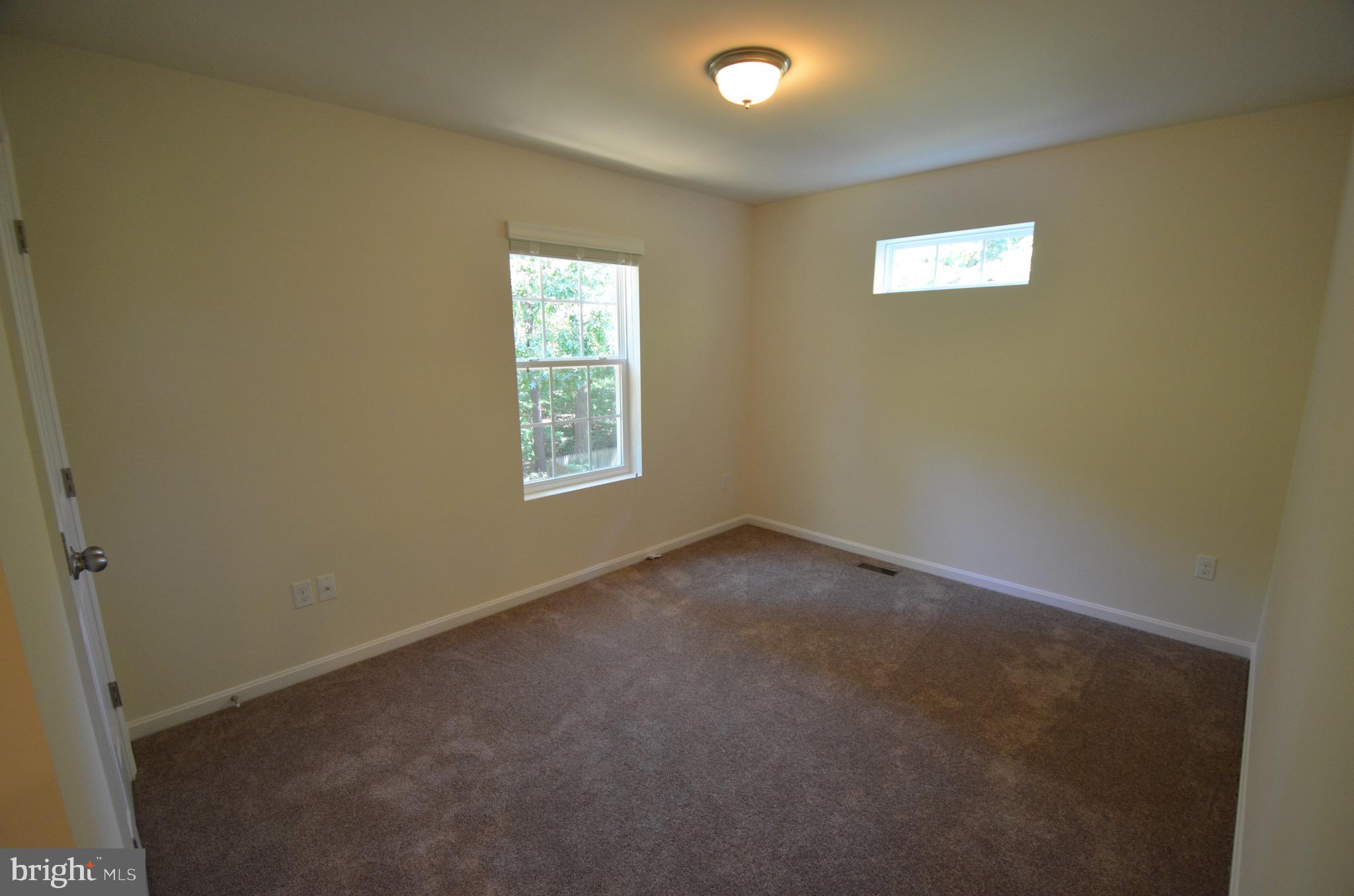 DEALE - Residential Lease