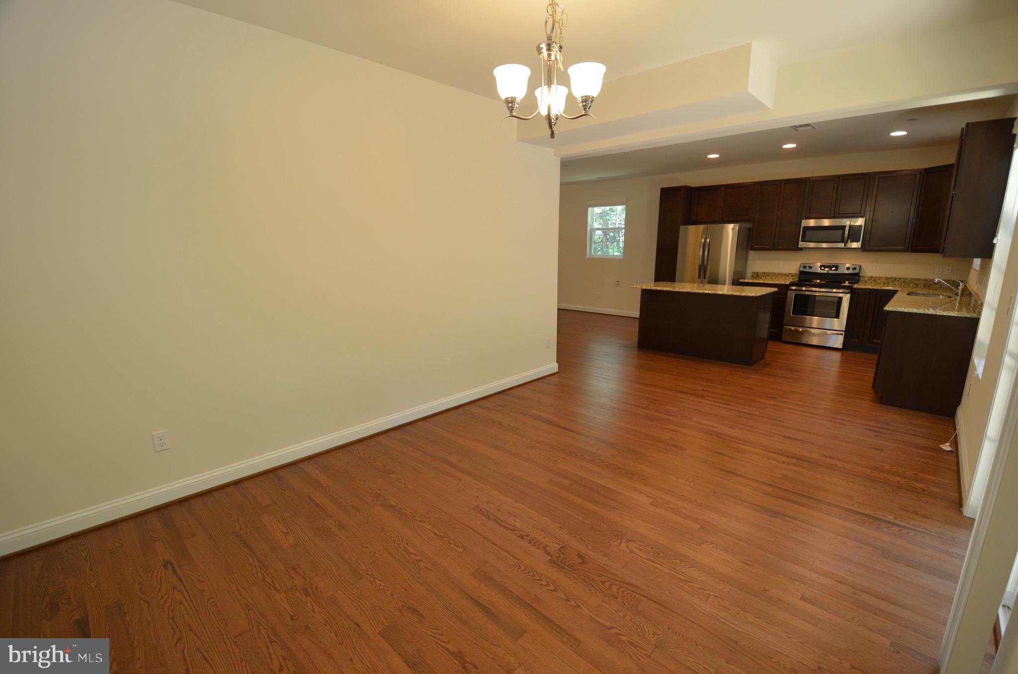 DEALE - Residential Lease