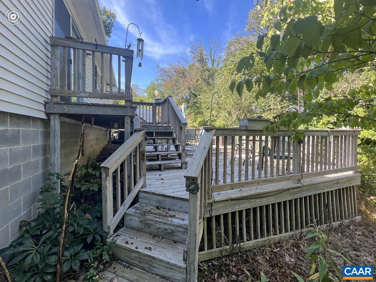 UNKNOWN - Residential Lease
