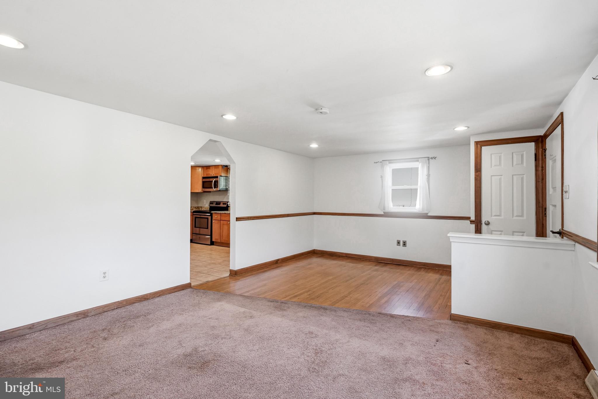HORSHAM MEADOWS - Residential