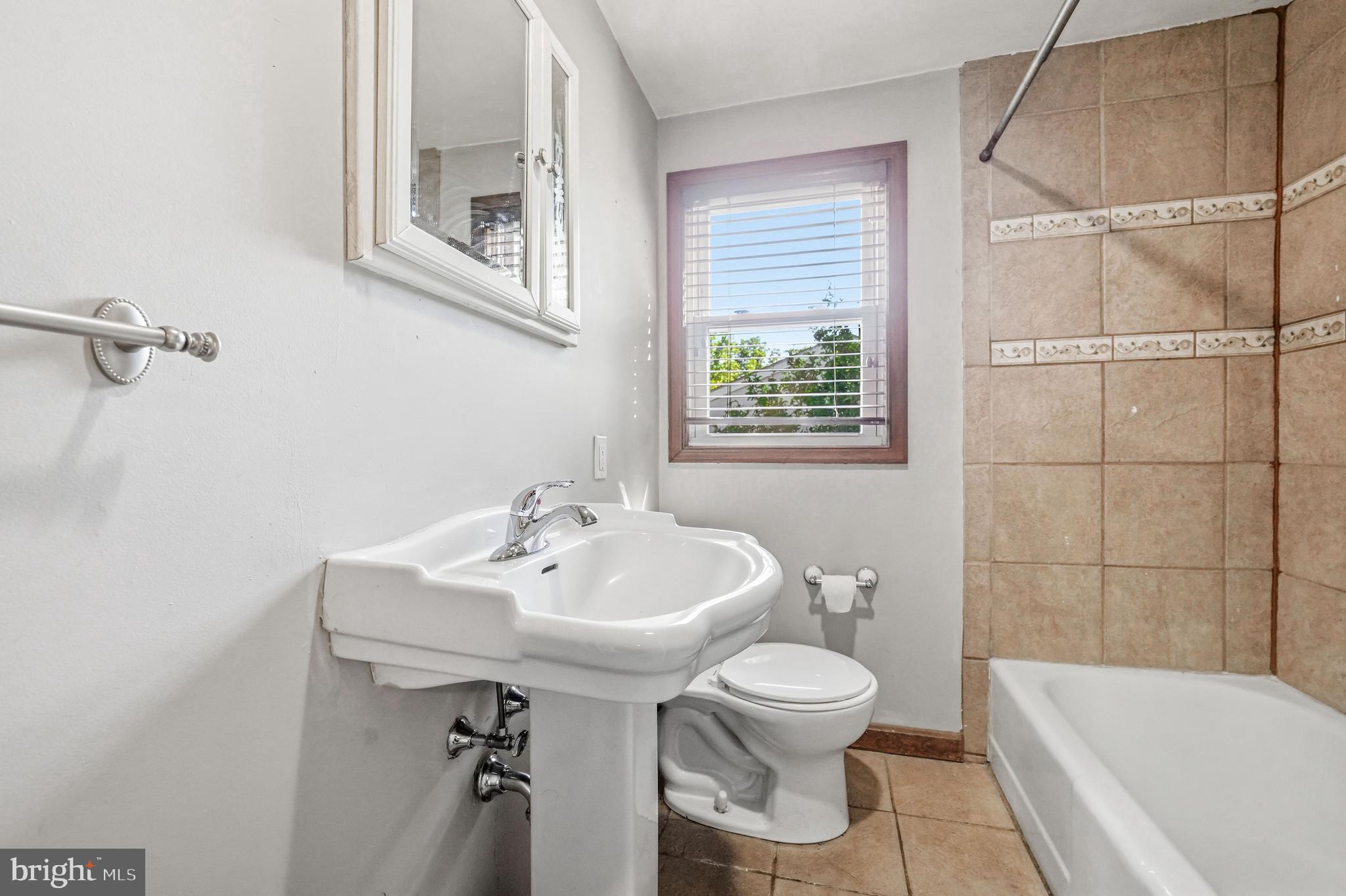HORSHAM MEADOWS - Residential