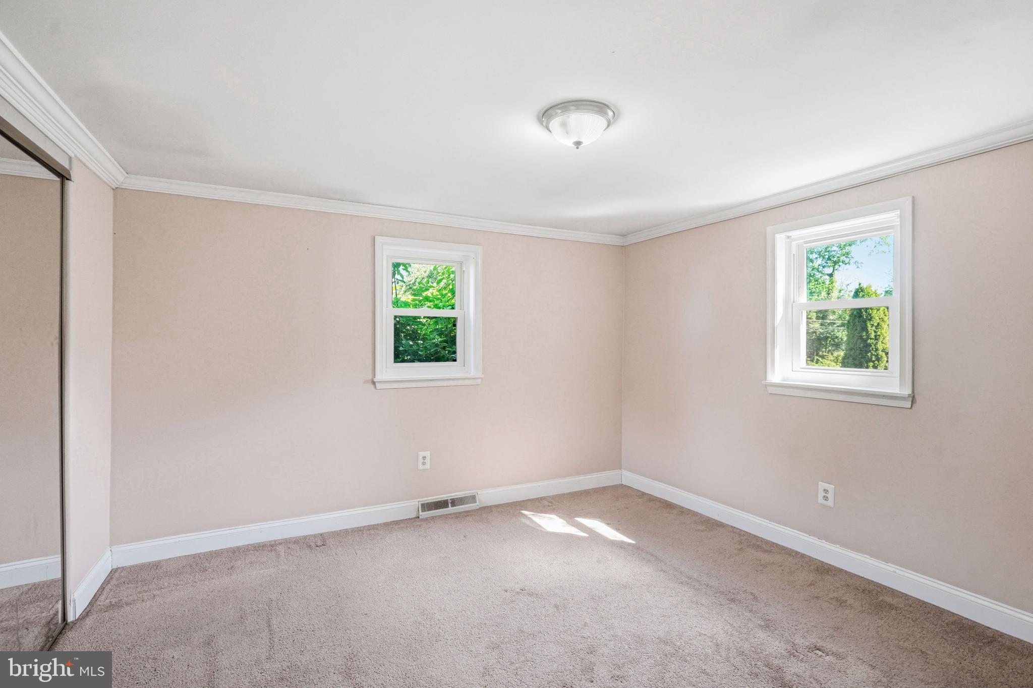HORSHAM MEADOWS - Residential