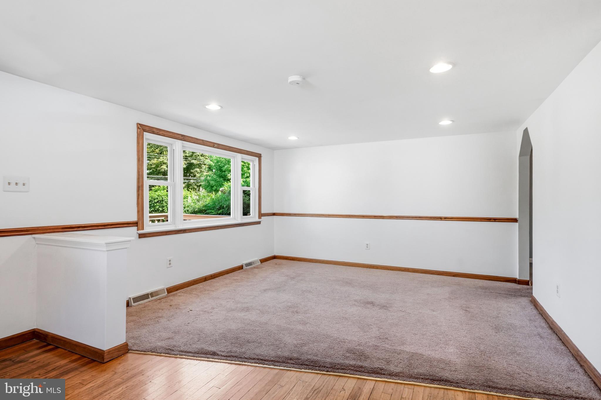 HORSHAM MEADOWS - Residential