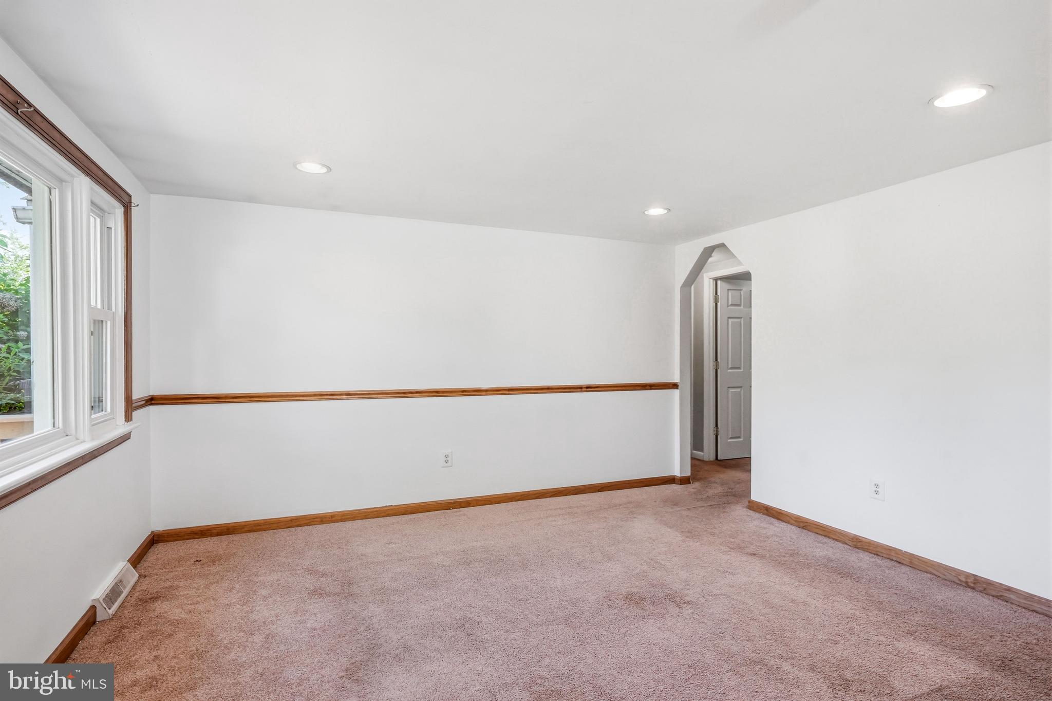 HORSHAM MEADOWS - Residential