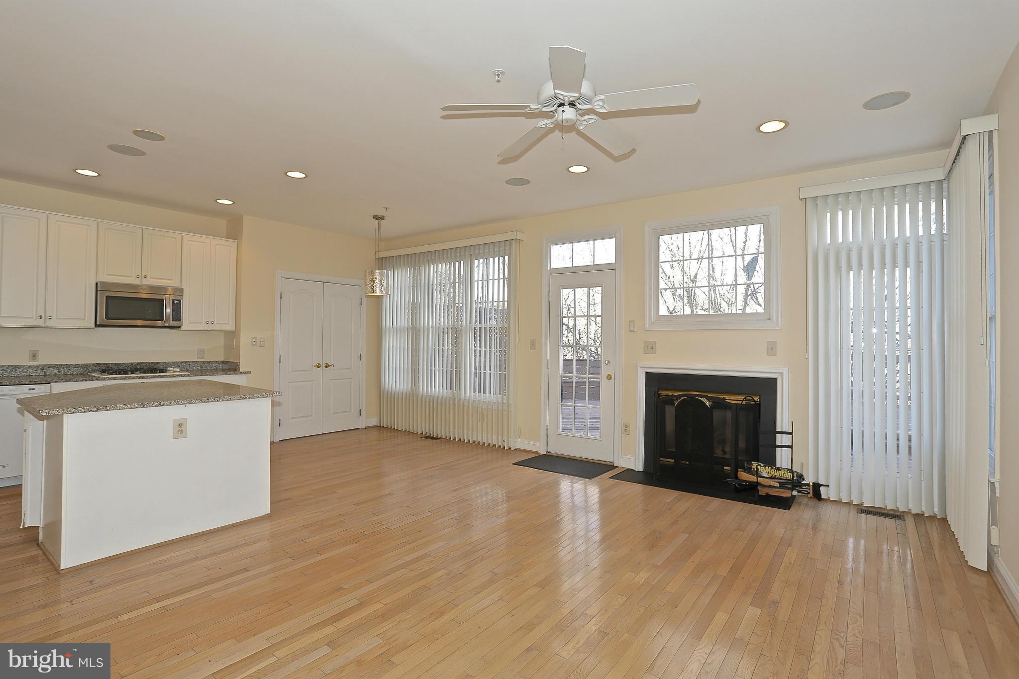 TOWER OAKS - Residential