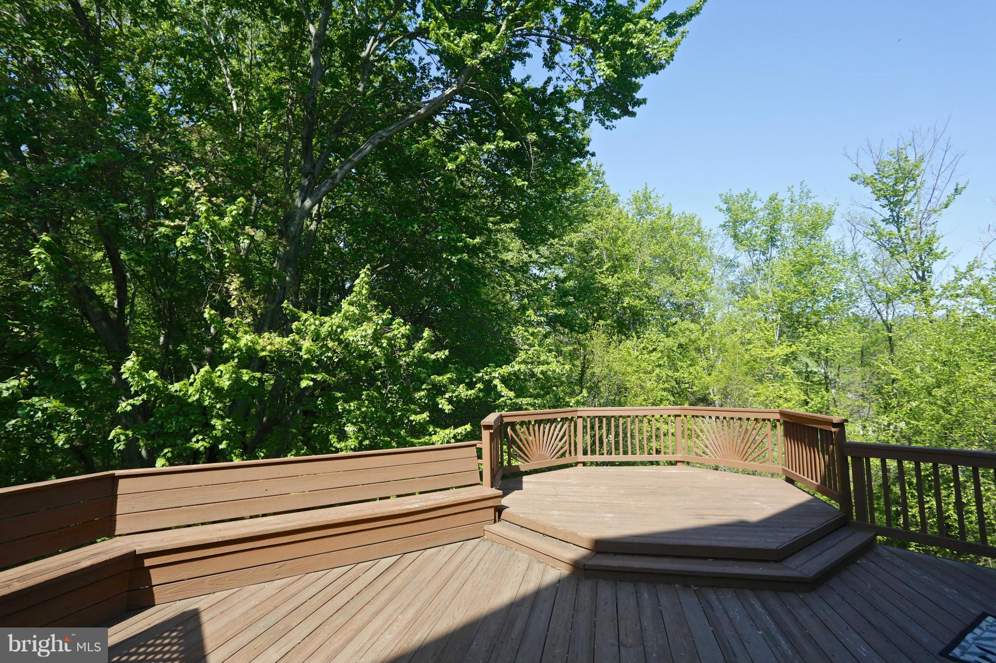 TOWER OAKS - Residential