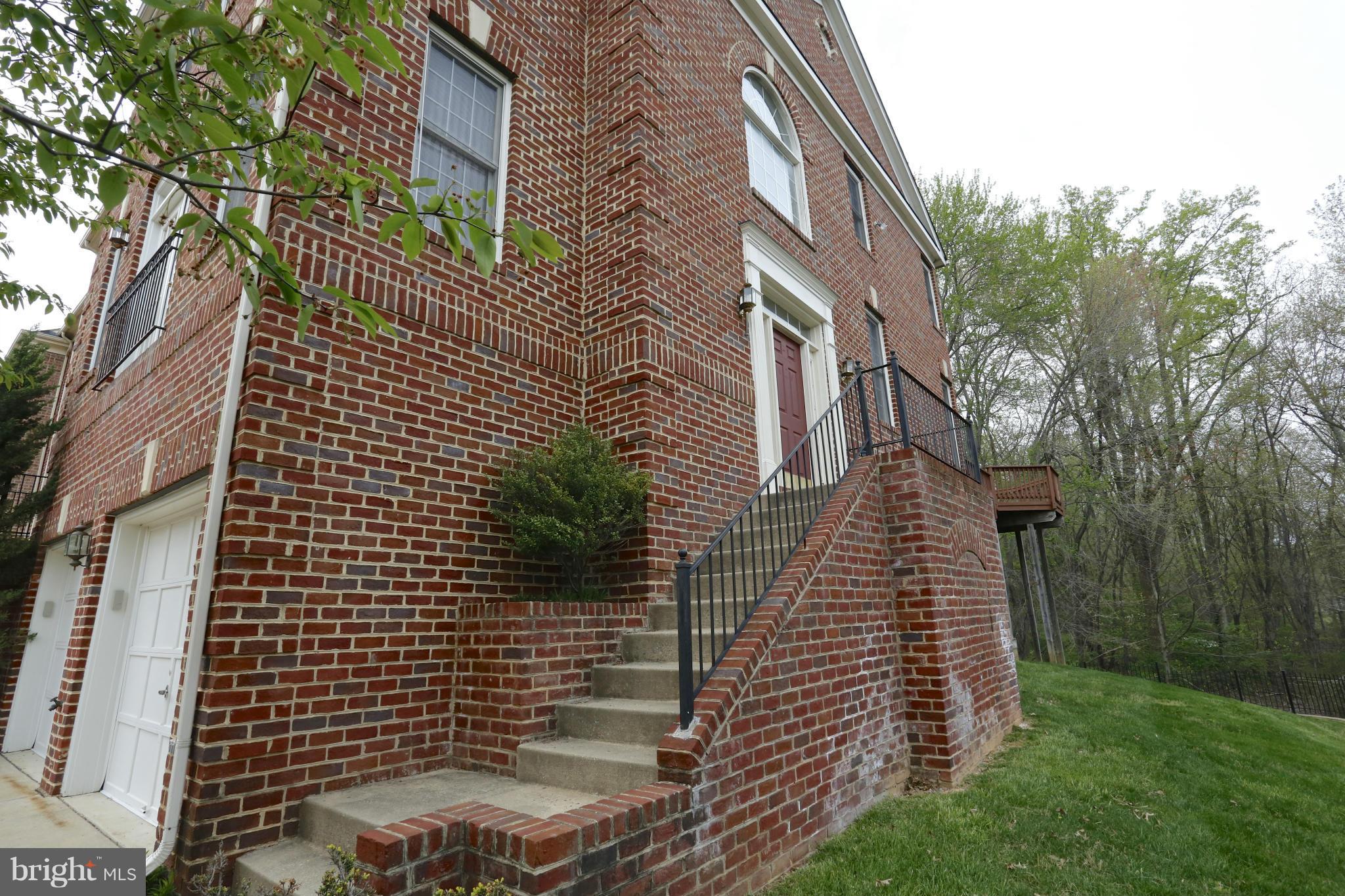 TOWER OAKS - Residential