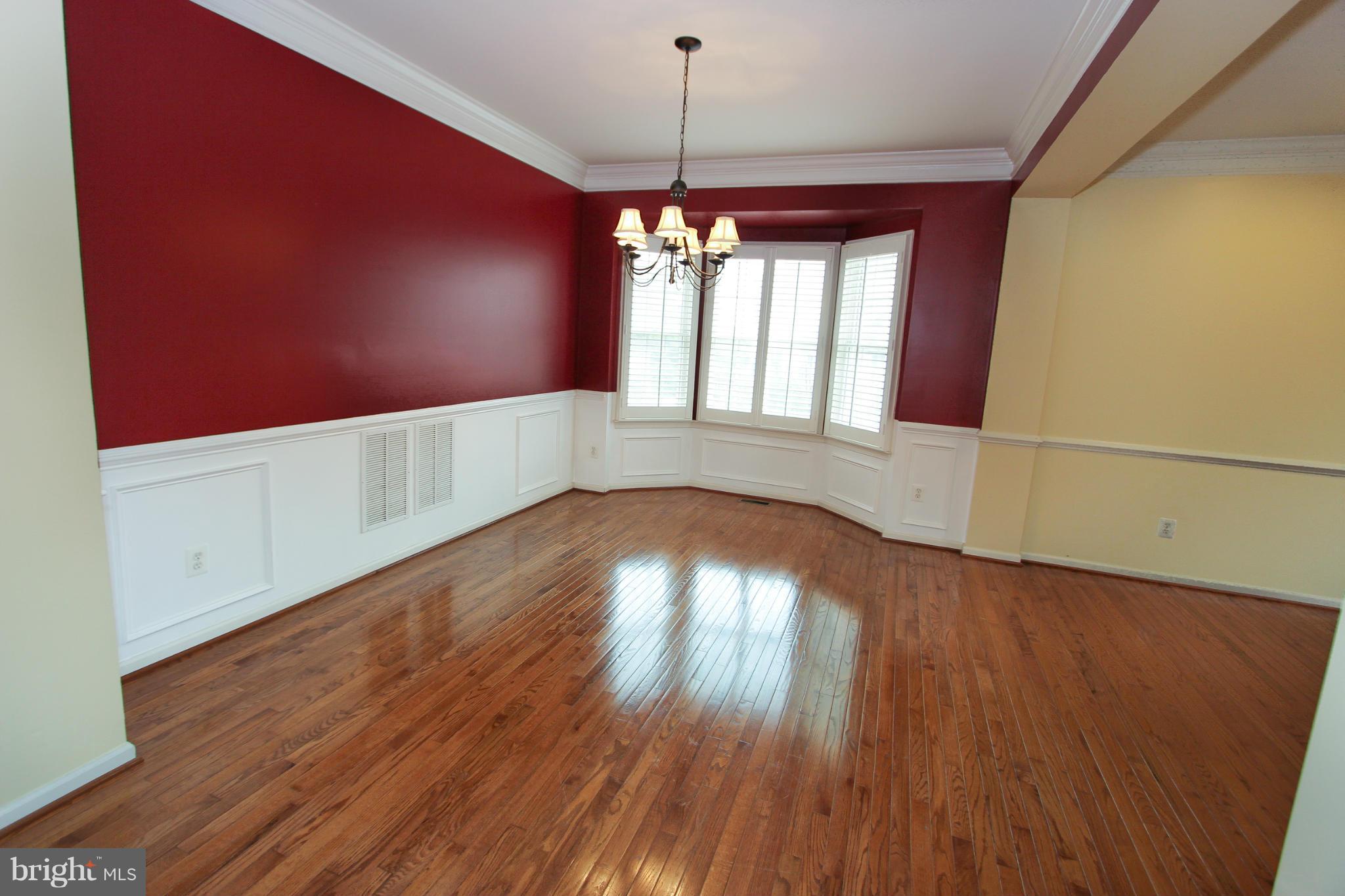SOUTH RIDING - Residential