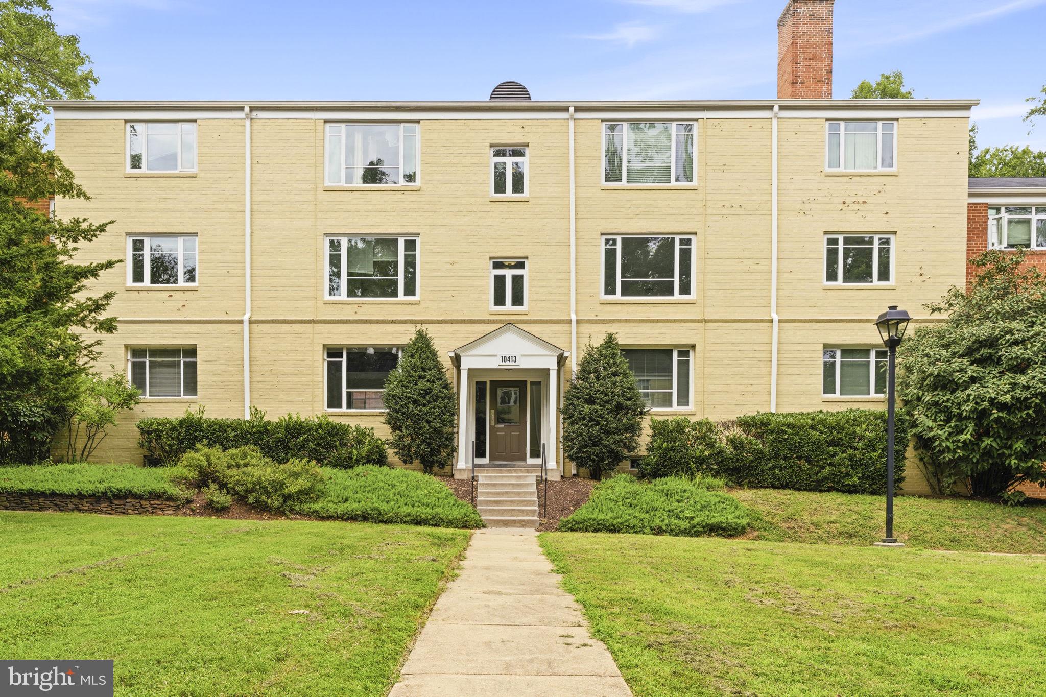 PARKSIDE CONDOMINIUMS - Residential