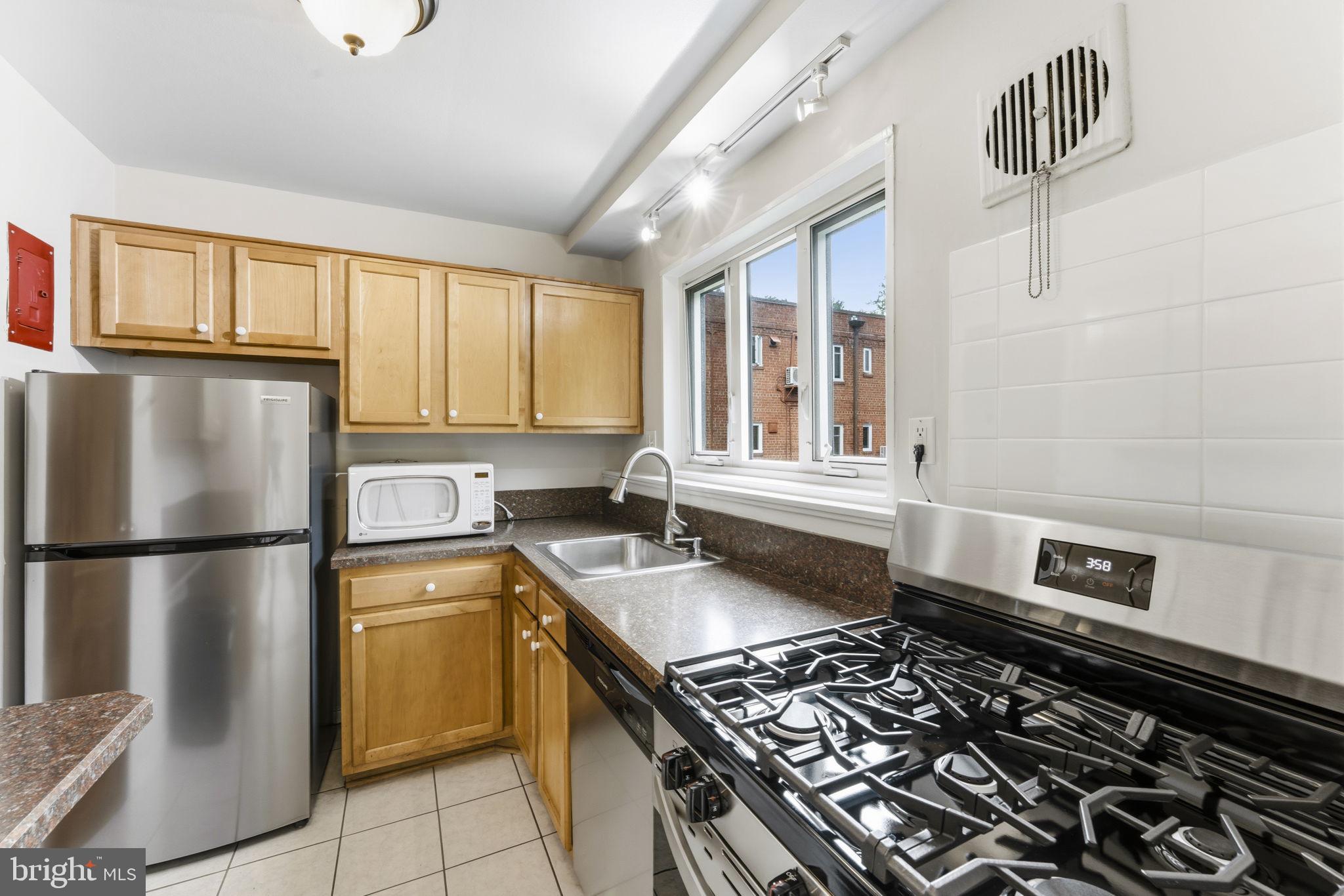 PARKSIDE CONDOMINIUMS - Residential