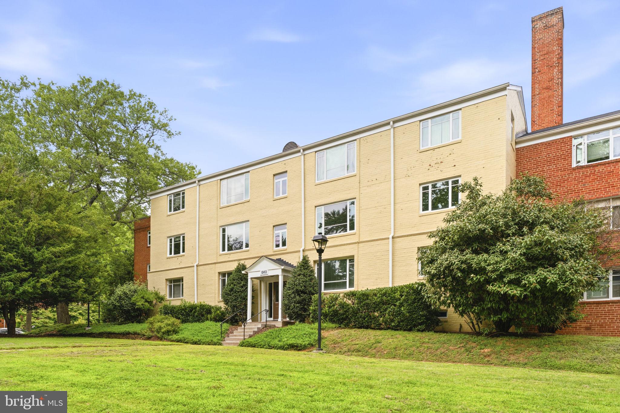 PARKSIDE CONDOMINIUMS - Residential