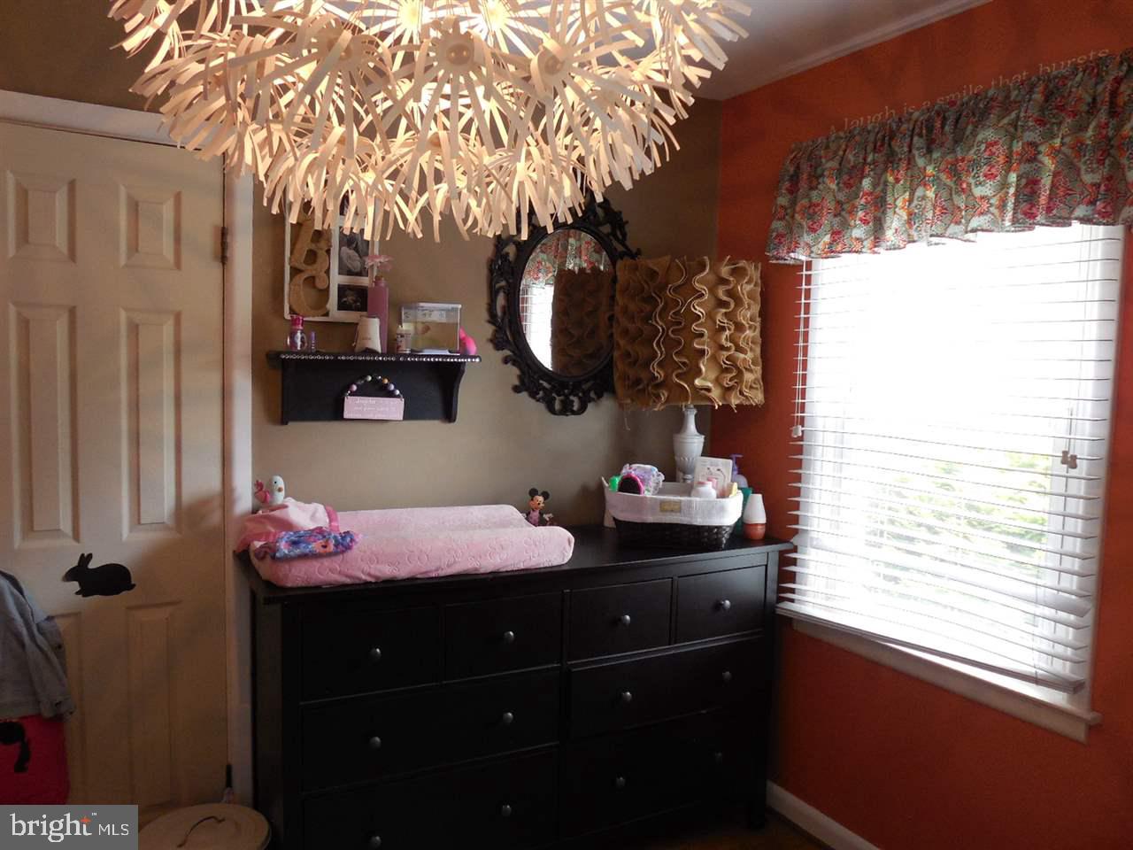 HILL-N-DALE/AVONDALE - Residential