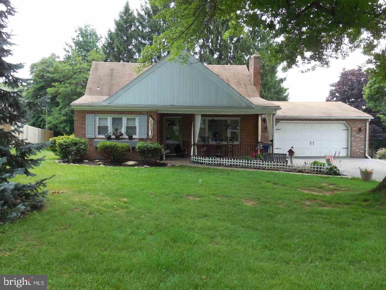 HILL-N-DALE/AVONDALE - Residential