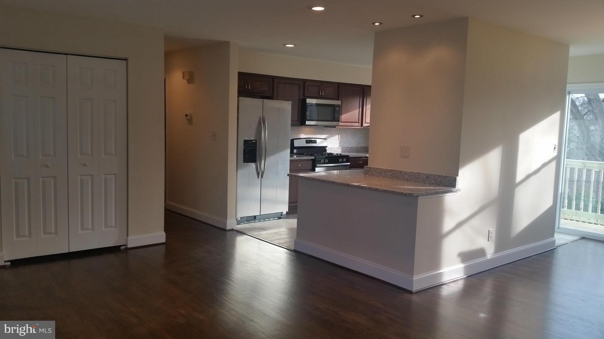 GREENVIEW MANOR - Residential