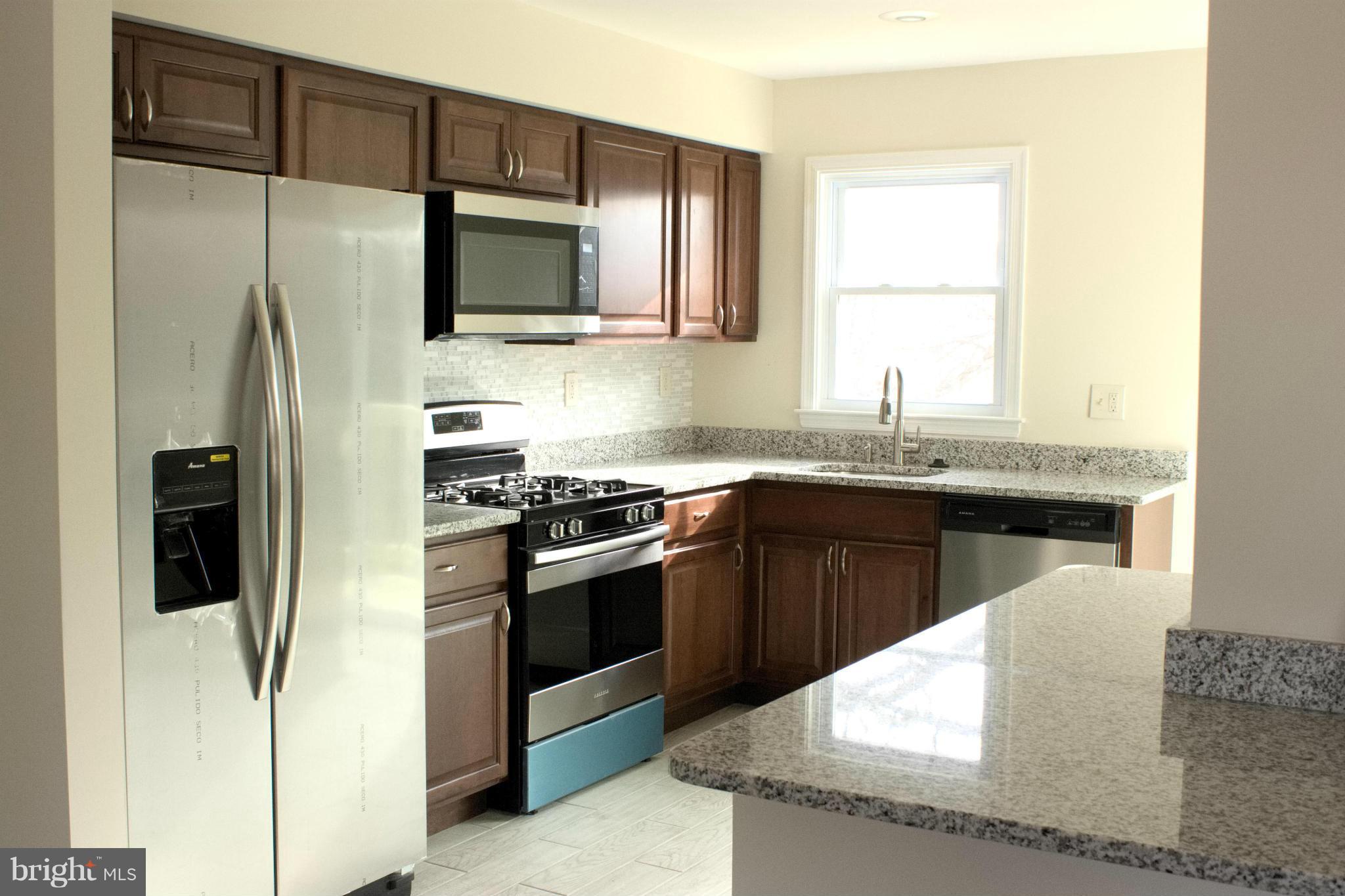 GREENVIEW MANOR - Residential