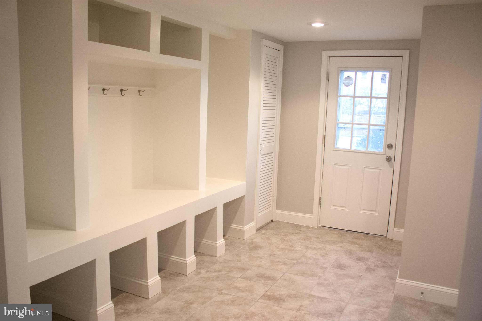 GREENVIEW MANOR - Residential