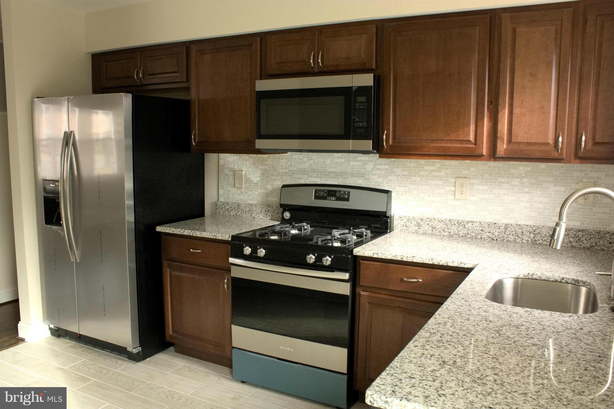 GREENVIEW MANOR - Residential