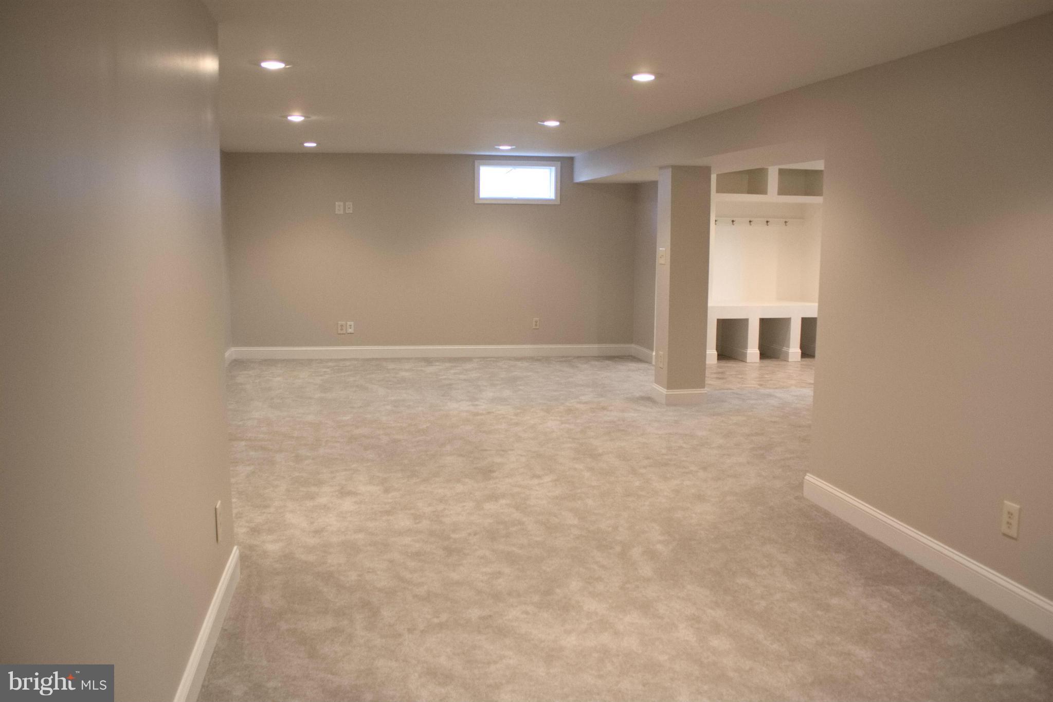 GREENVIEW MANOR - Residential