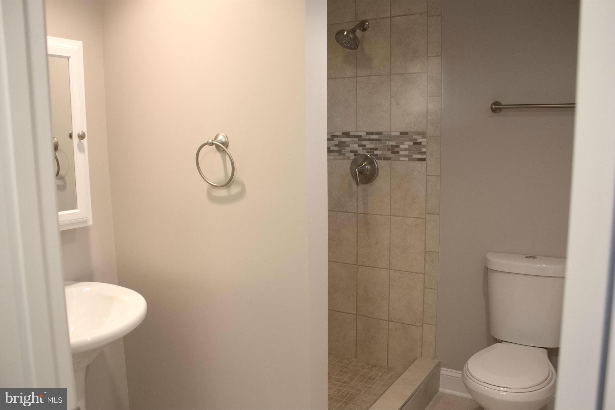 GREENVIEW MANOR - Residential