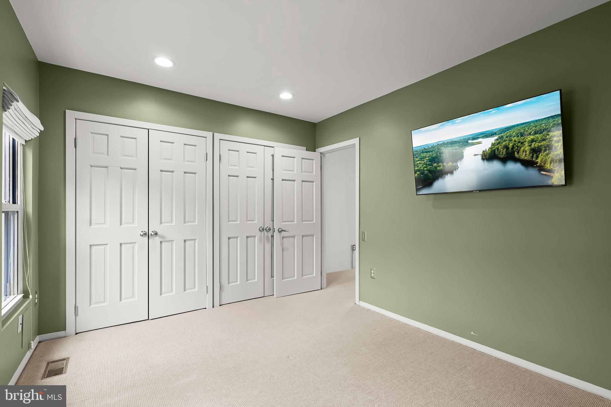 LOGAN CIRCLE - Residential