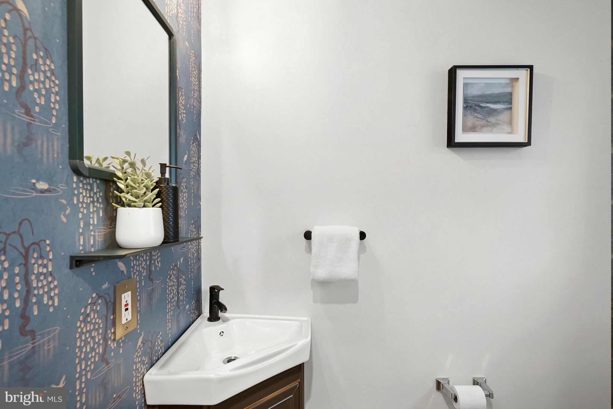 LOGAN CIRCLE - Residential