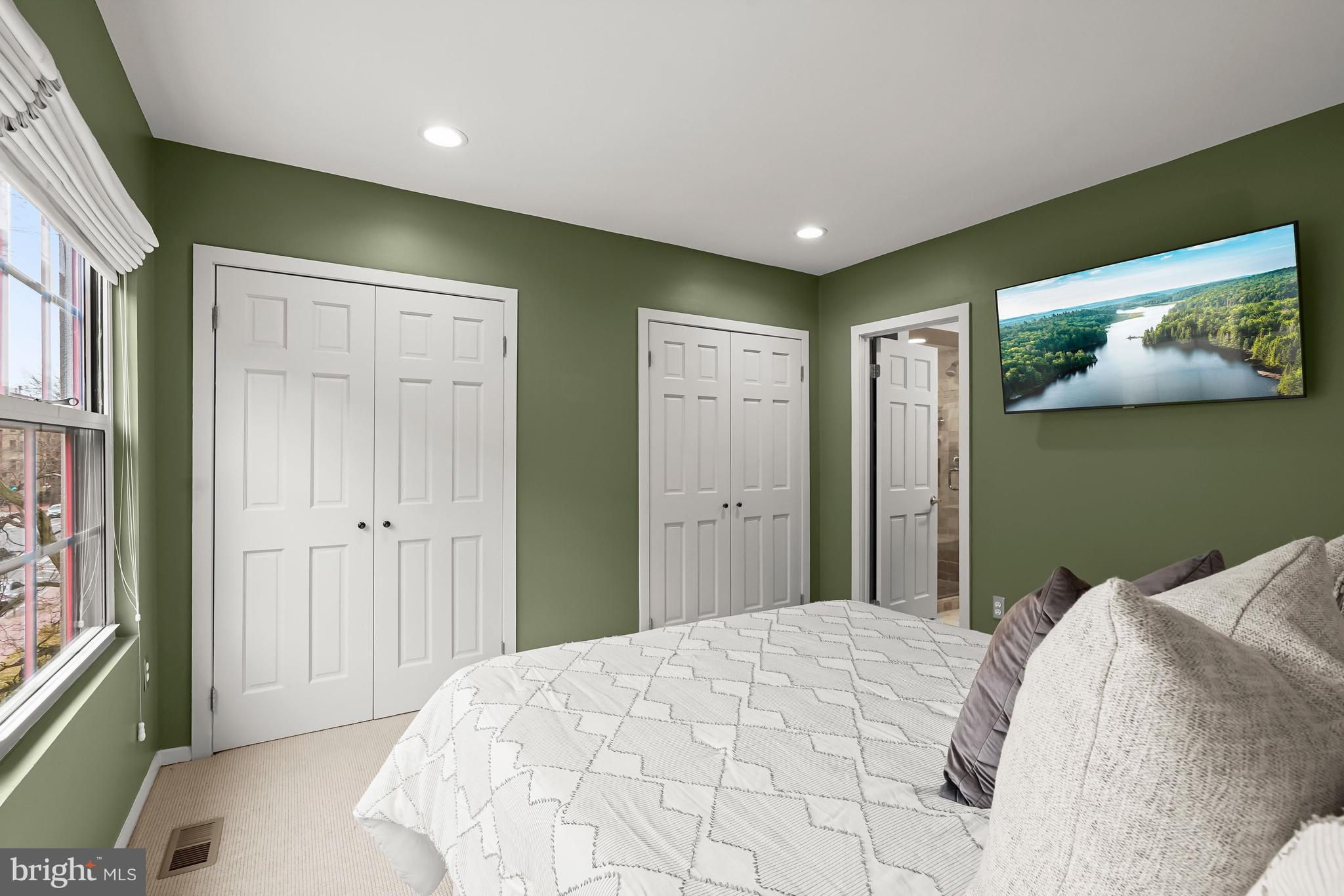LOGAN CIRCLE - Residential