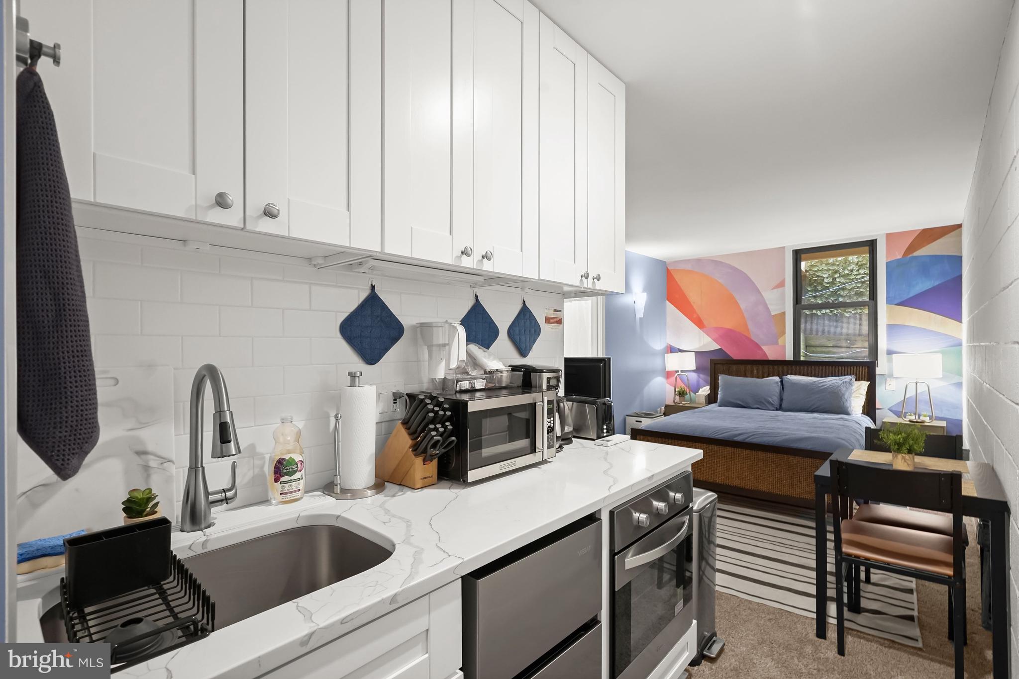 LOGAN CIRCLE - Residential