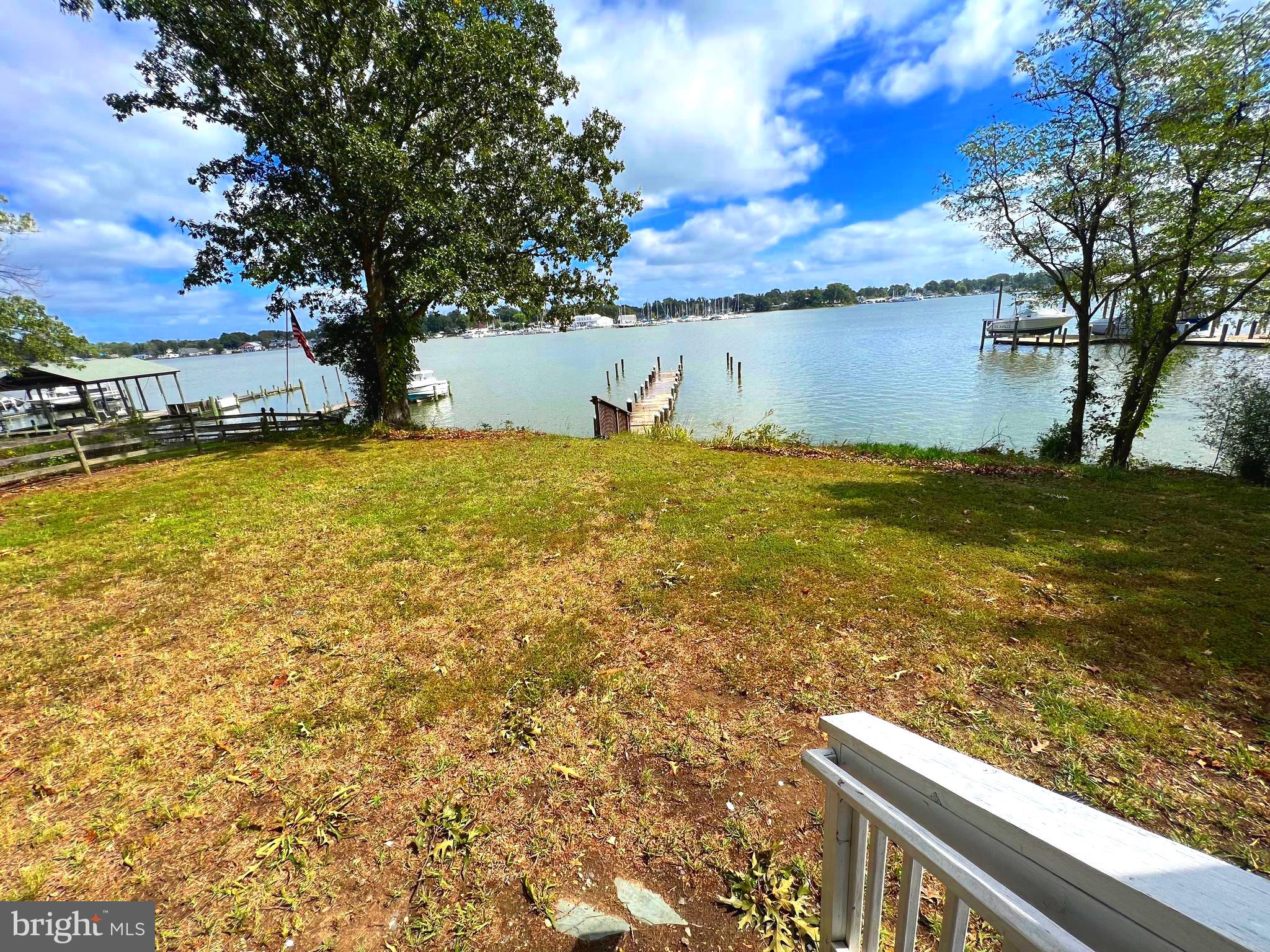 MONROE BAY - Residential Lease