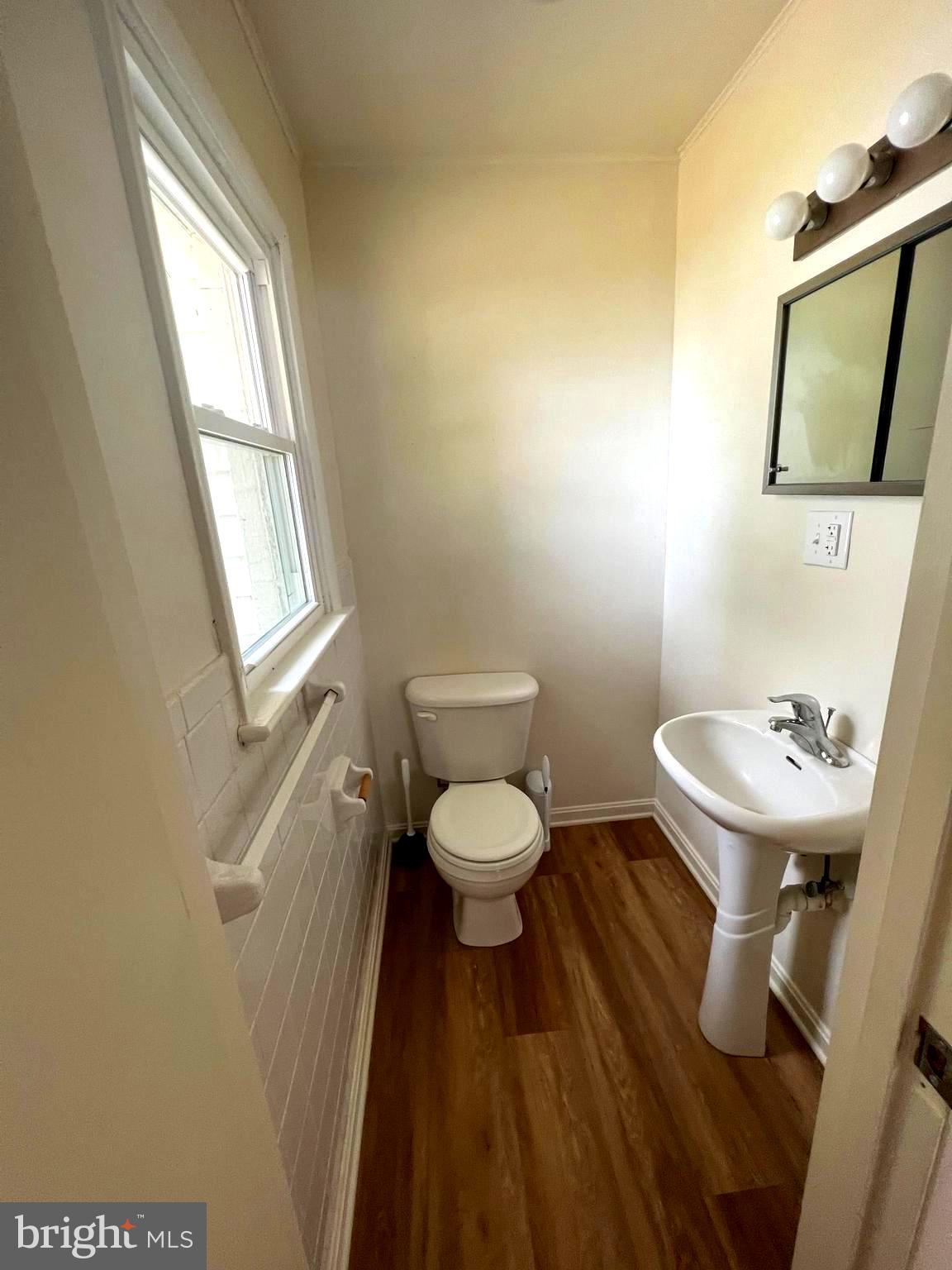 MONROE BAY - Residential Lease