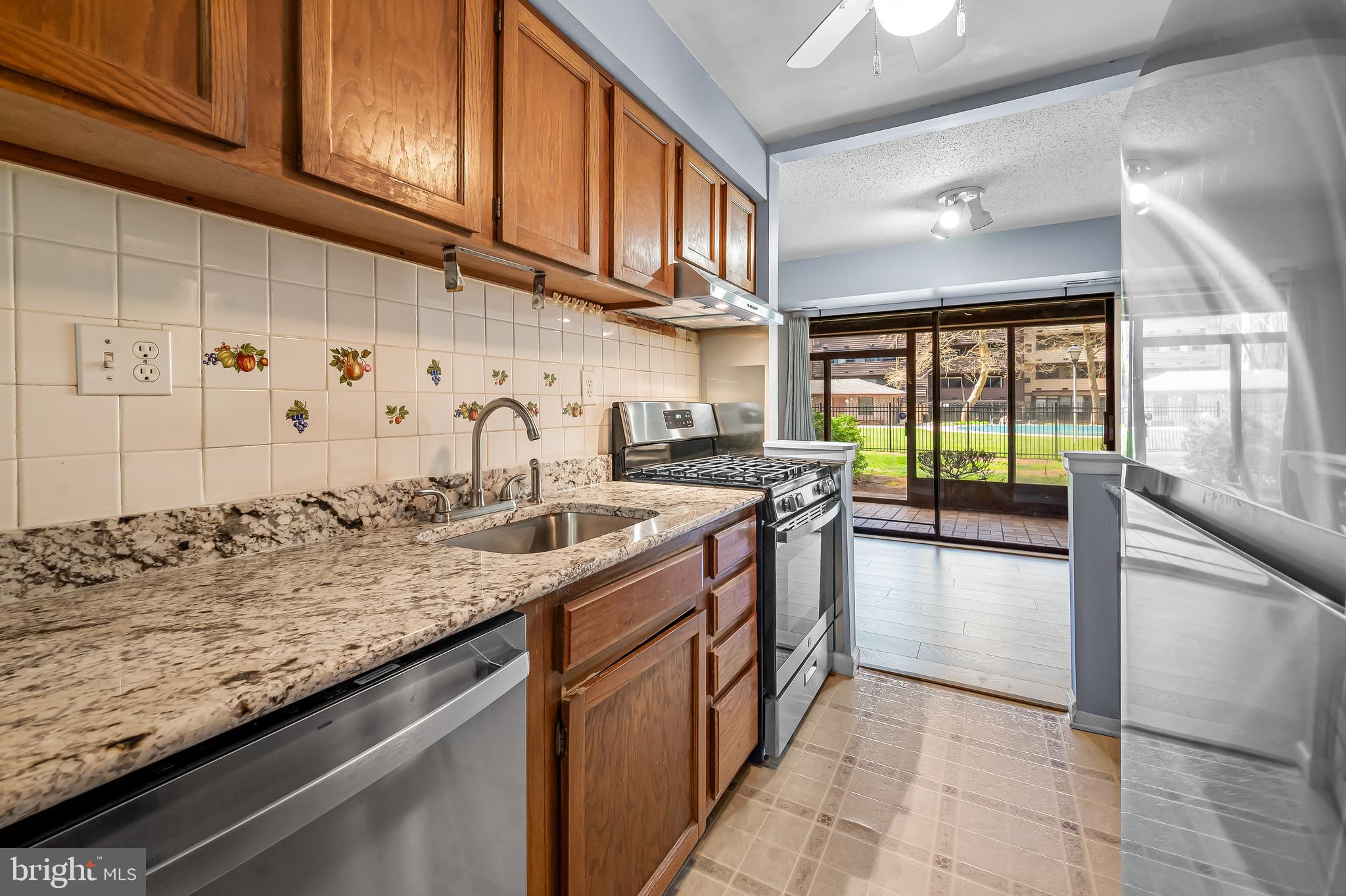 ROCKLAND RUN - Residential
