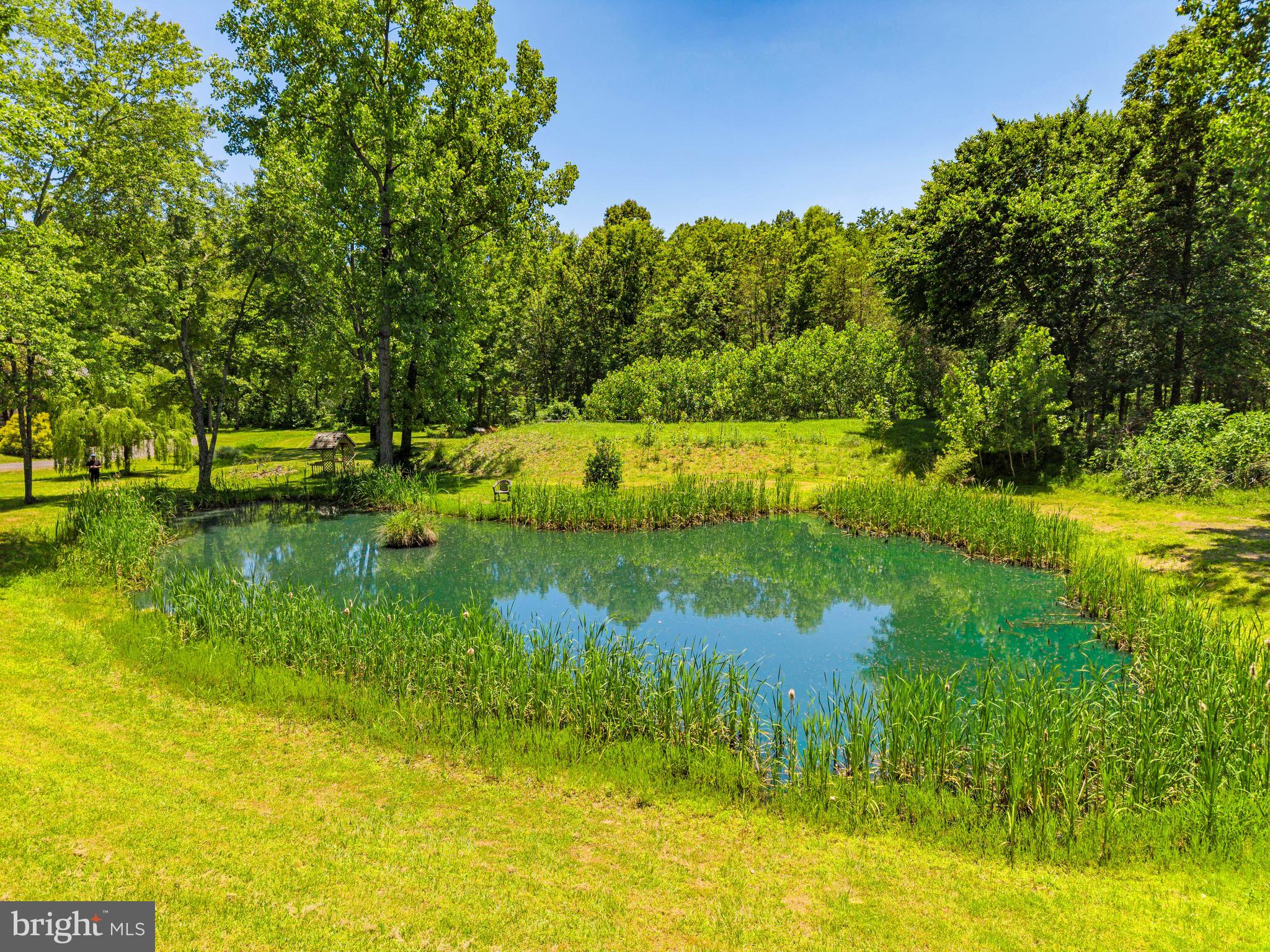 WESTBURY - Residential