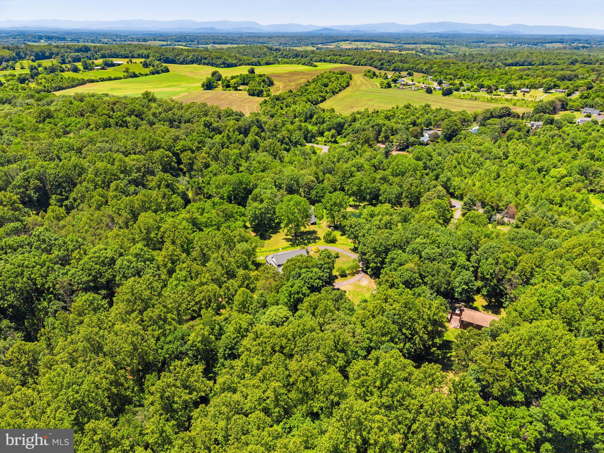 WESTBURY - Residential